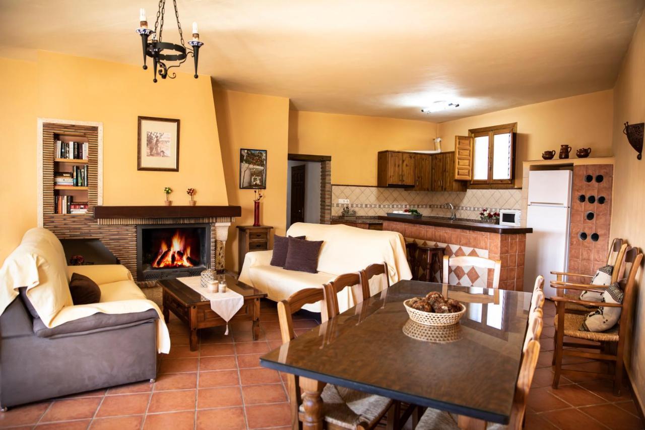 Cortijo Puerta Casas Rurales オルヒバ エクステリア 写真